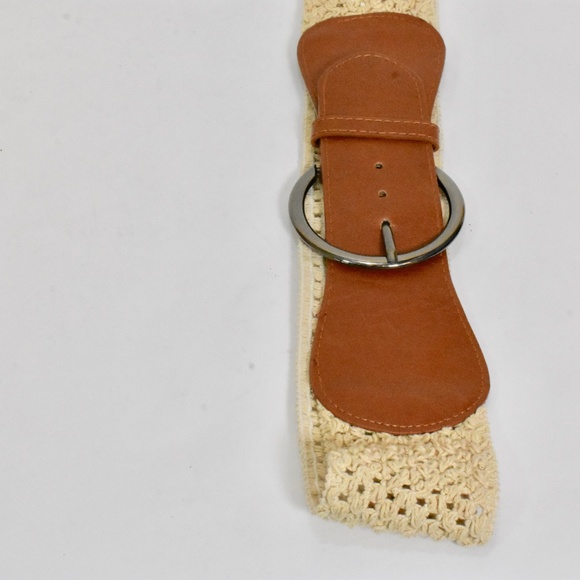 Women's Wide Width Crochet Stretch Brown Buckle Belt L - Picture 2 of 3